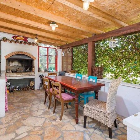 Stunning In Tatil Evi